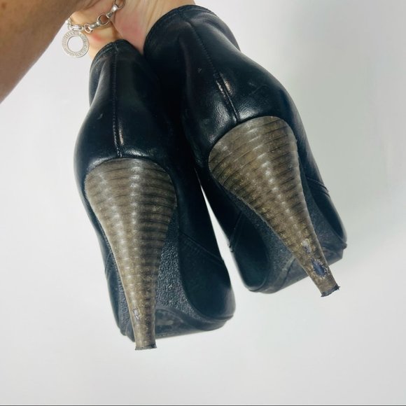 COACH Aliza black booties size 7.5 leather - Picture 4 of 10